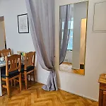 Old Town Cathedral Views - Steps From Dome Square -friends & Family Апартаменти *