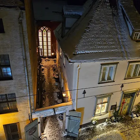 Old Town Cathedral Views - Steps From Dome Square -friends & Family * Рига