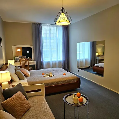 Old Town Cathedral Views - Steps From Dome Square -friends & Family 아파트 리가