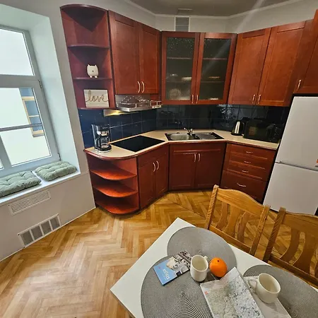 Apartamento Old Town Cathedral Views - Steps From Dome Square -friends & Family *